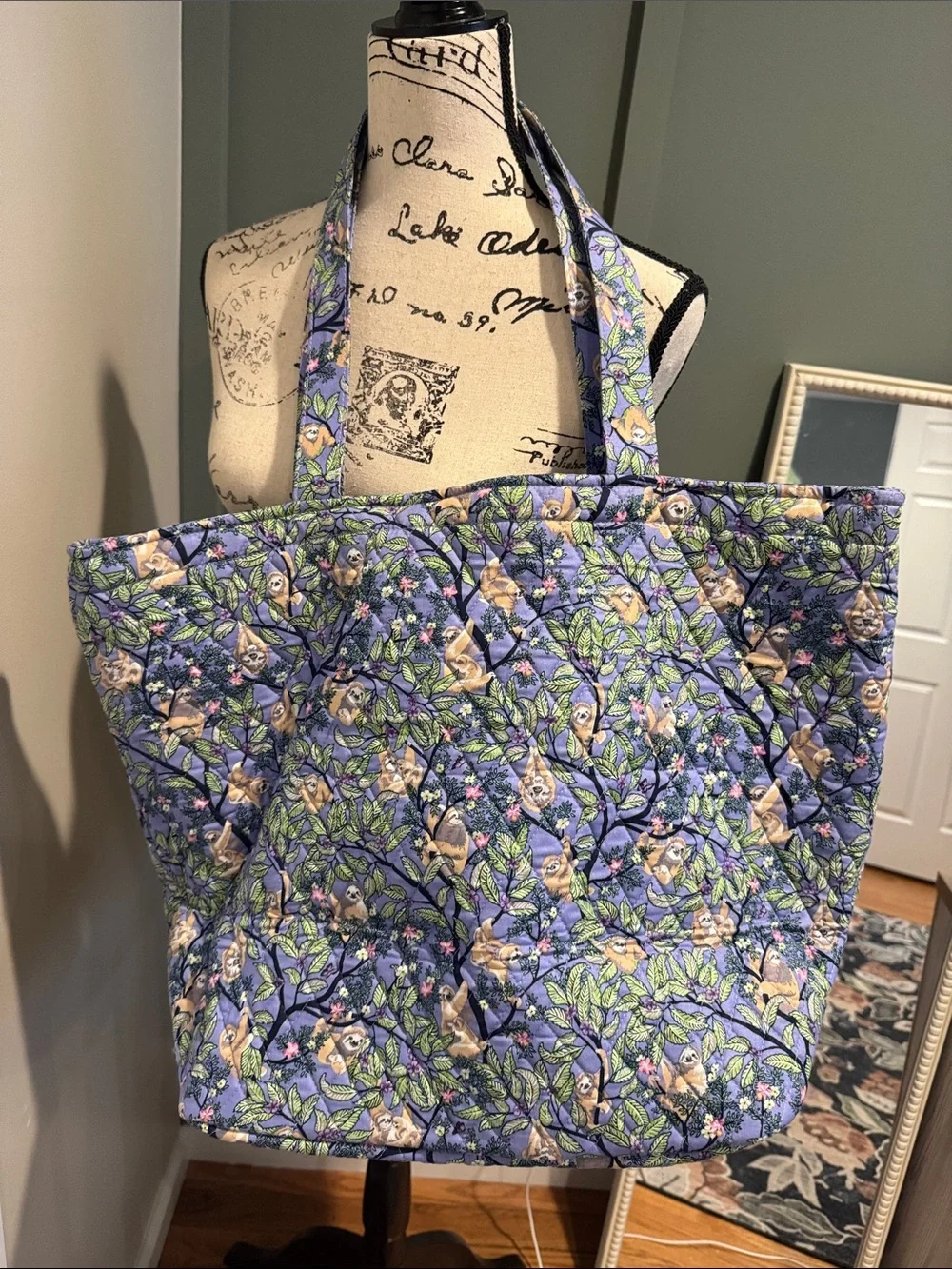 Vera Bradley Sloth Floral Grand Quilted Tote NWT - Picture 8 of 11